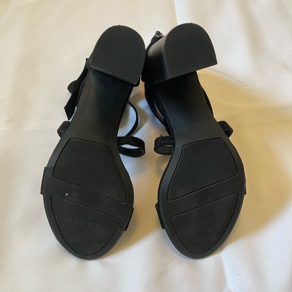 Lauren Conrad Black Sandals with heel, Size 7.5 - Picture 6 of 6